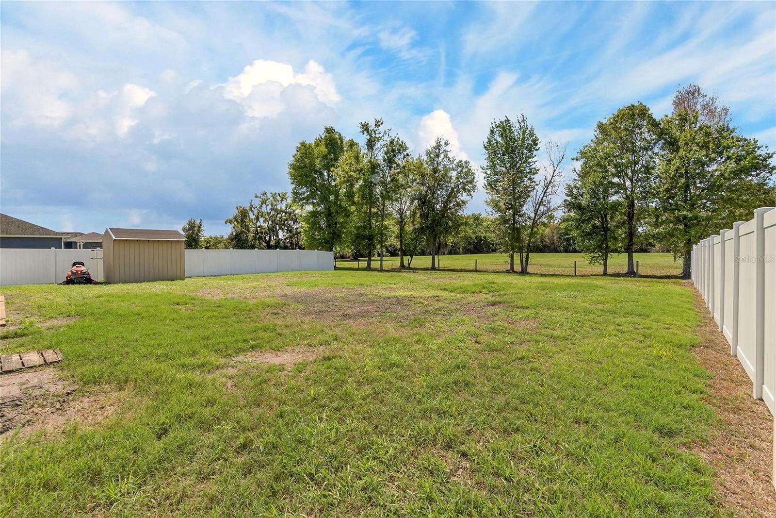 CREEKS XING - Residential