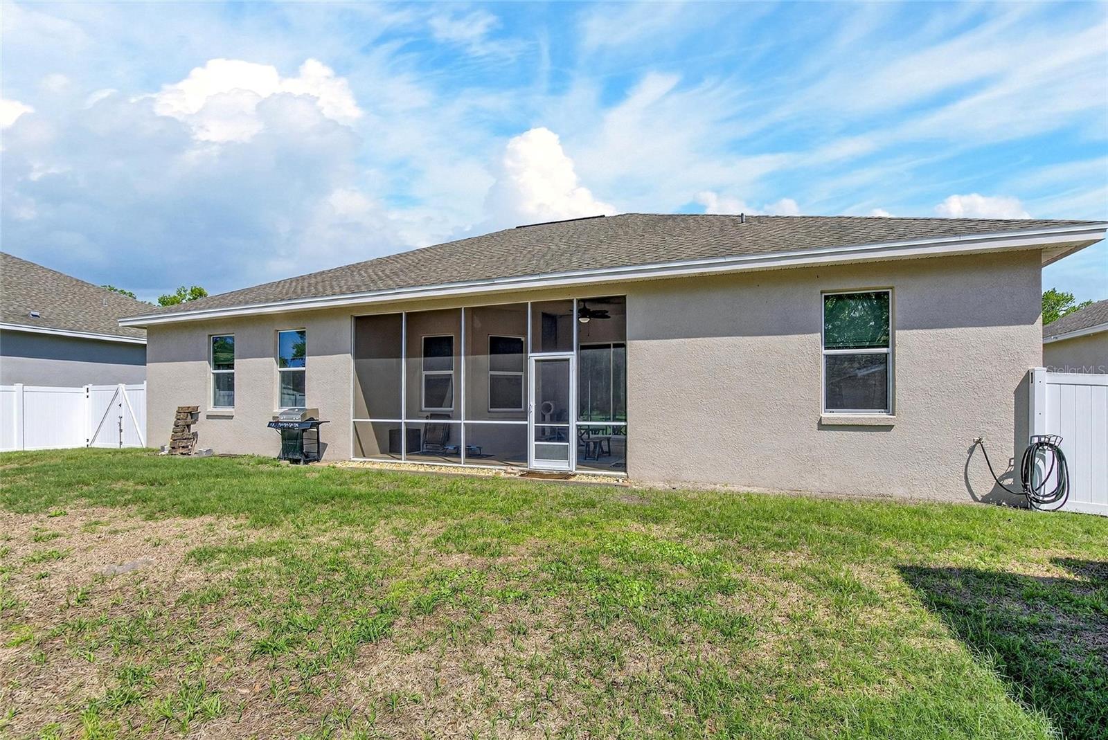 CREEKS XING - Residential