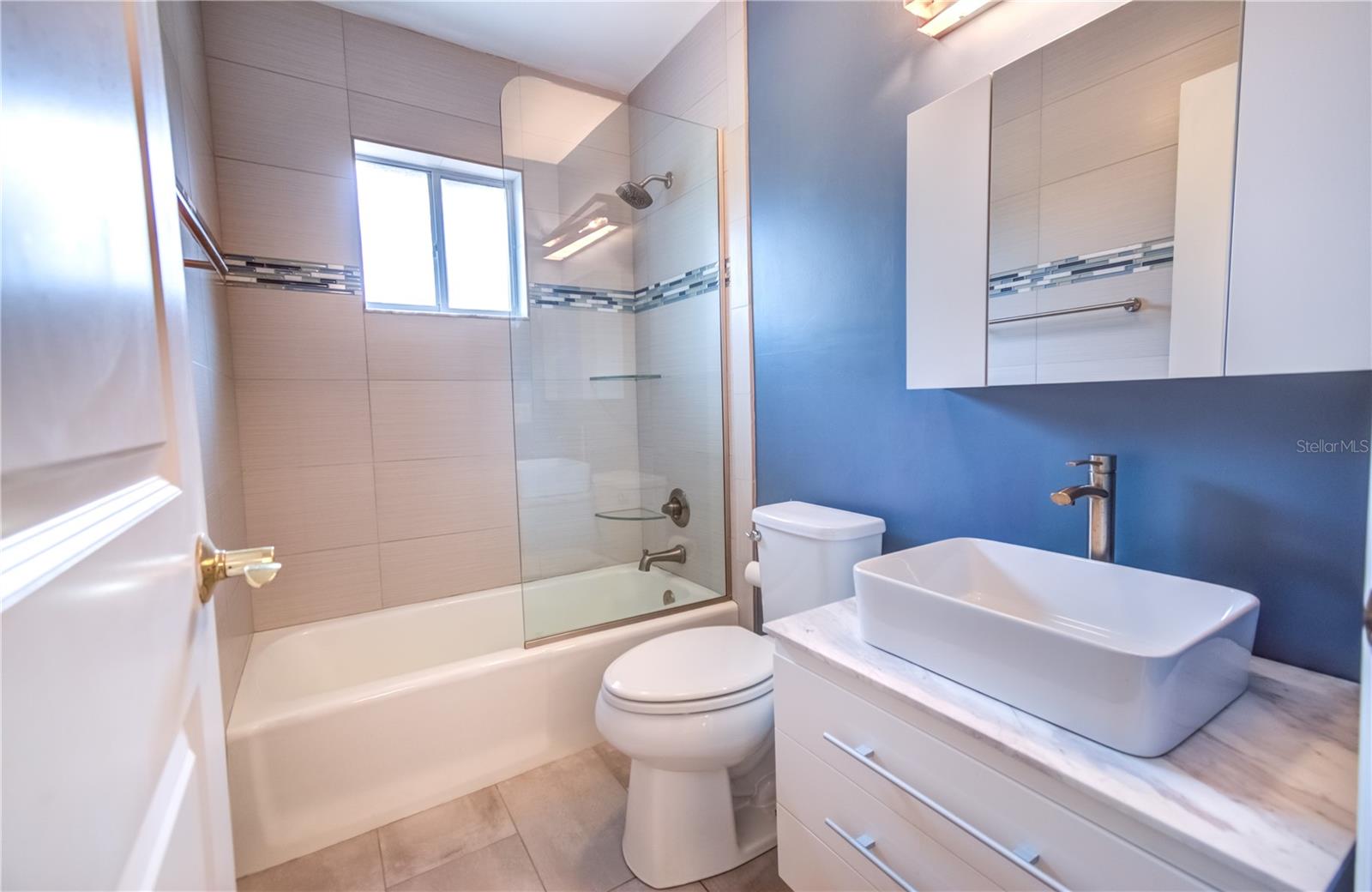 INLETS CARRIAGE HOMES - Residential Lease