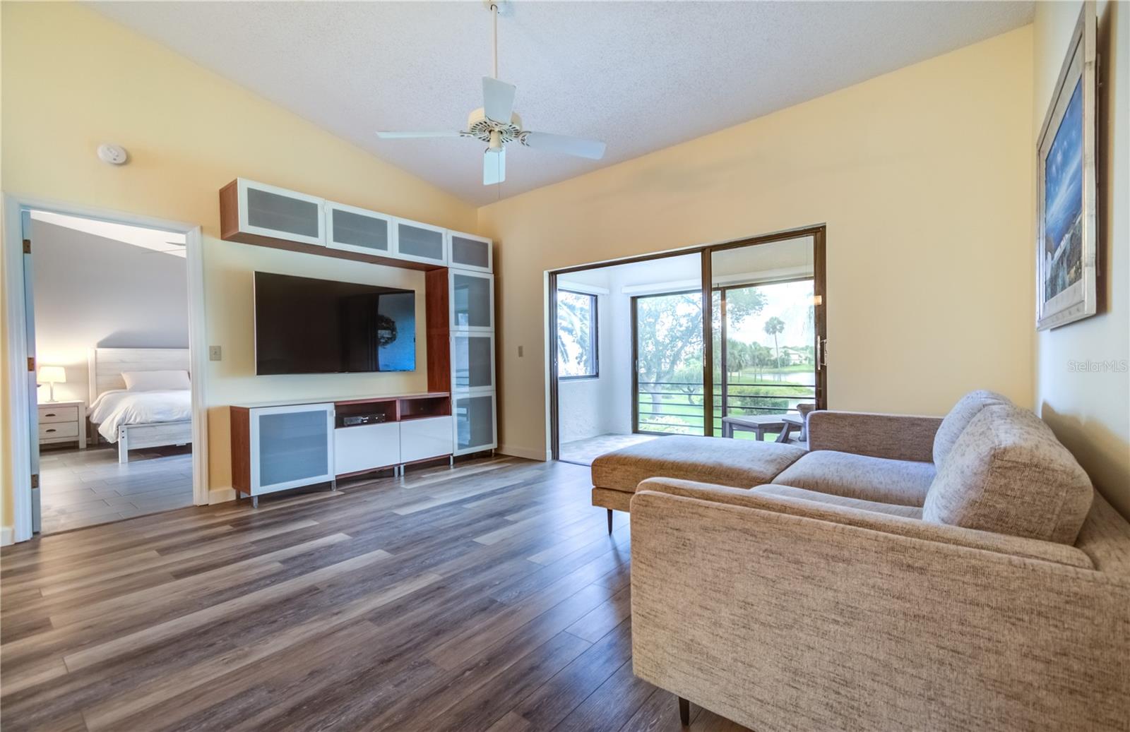 INLETS CARRIAGE HOMES - Residential Lease