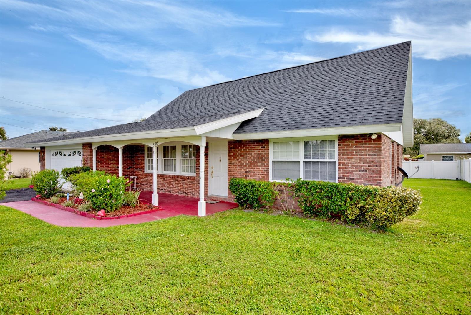 COUNTRY CLUB LAKE ESTATES - Residential