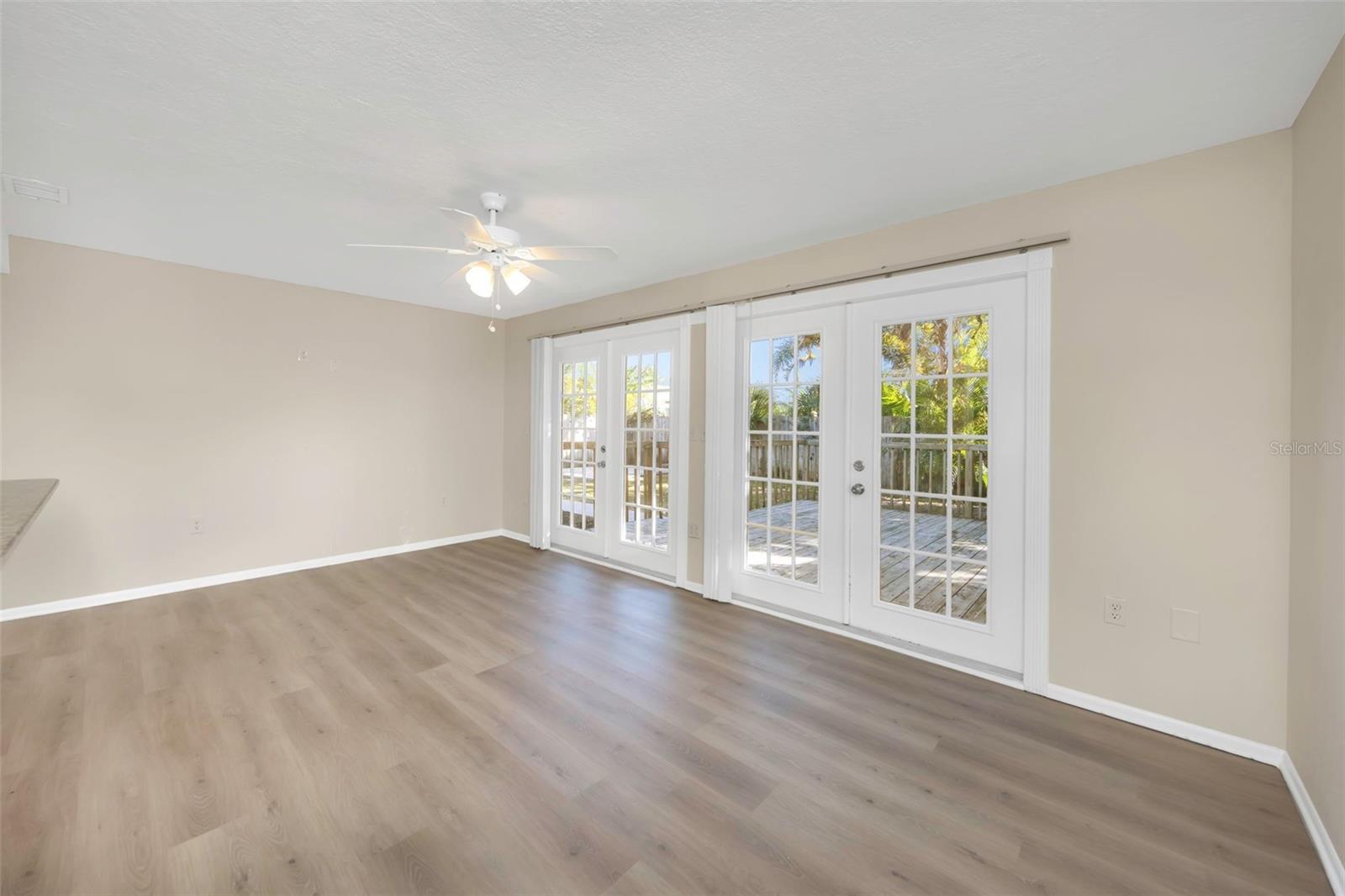 LAKESIDE TERRACE SUB - Residential