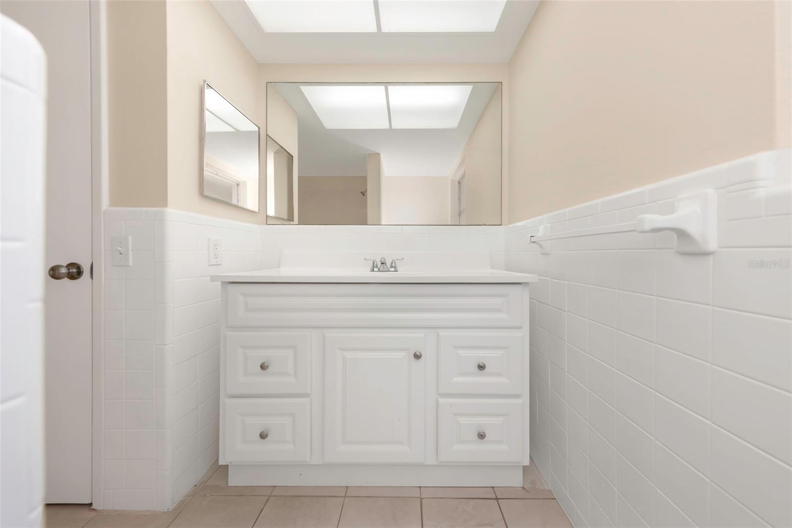 LAKESIDE TERRACE SUB - Residential