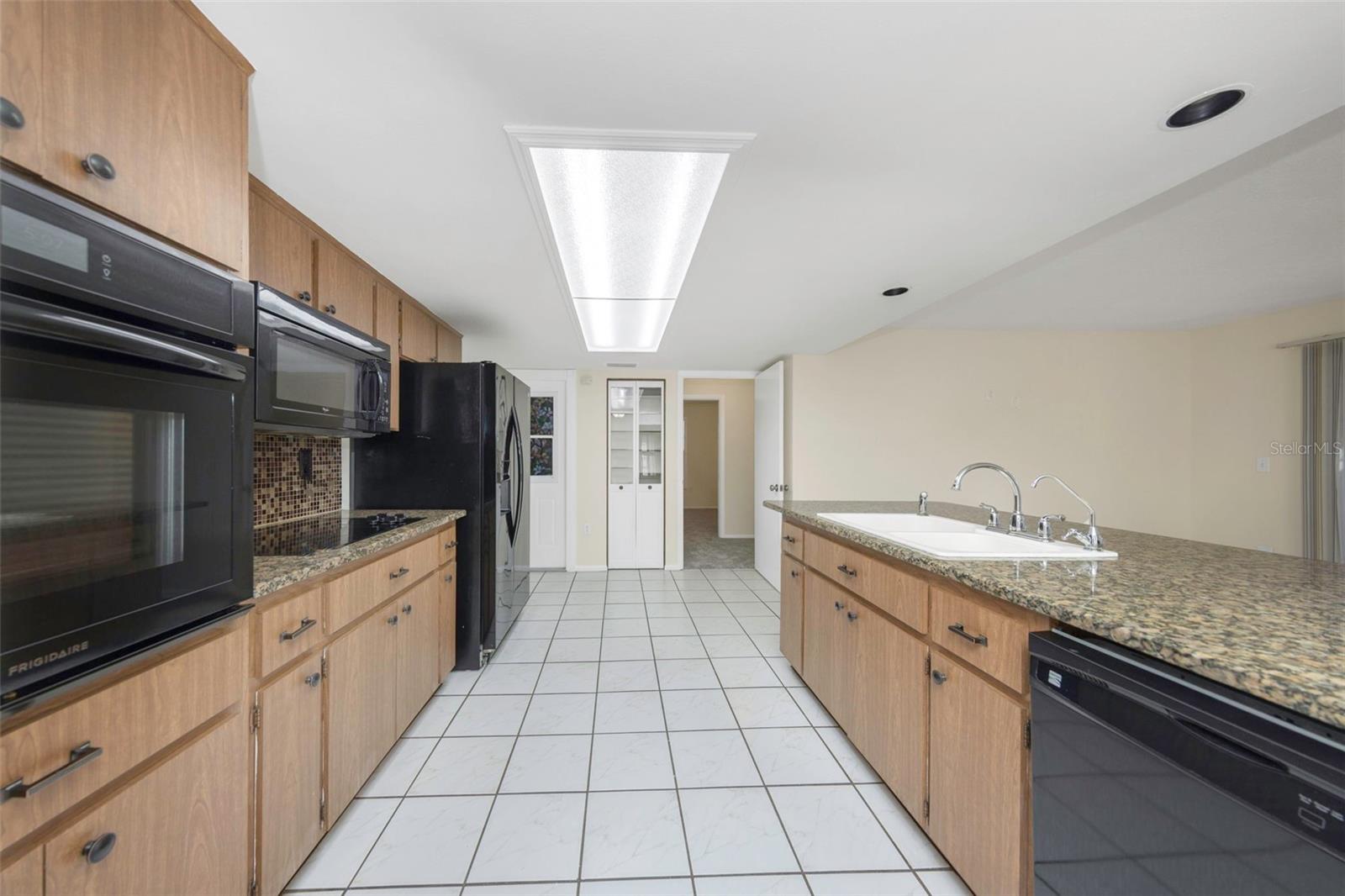 LAKESIDE TERRACE SUB - Residential