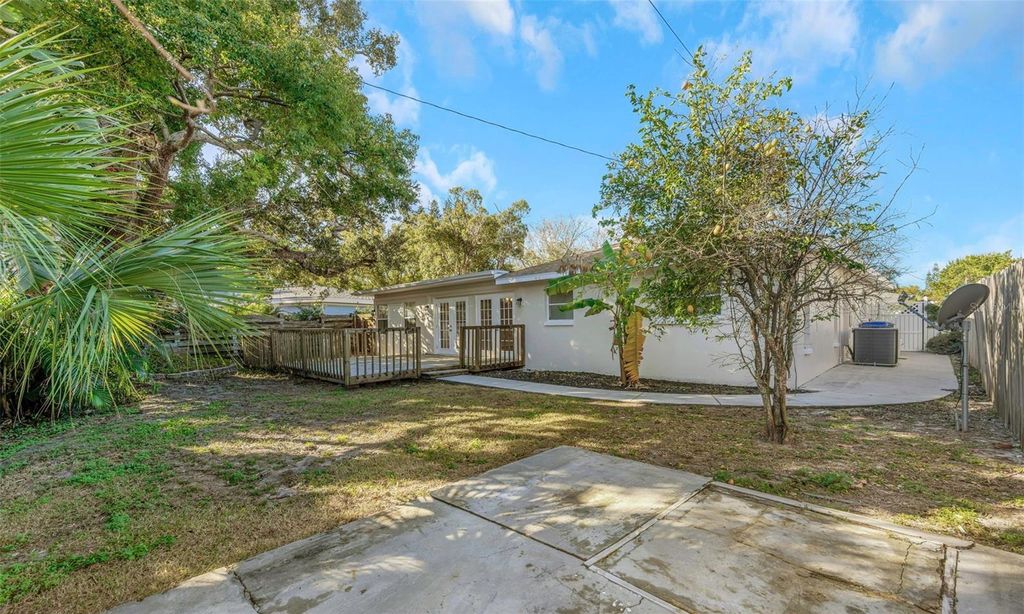 Photo of 1495 Lakeside Drive, Dunedin, FL 34698 (MLS # TB8466148)