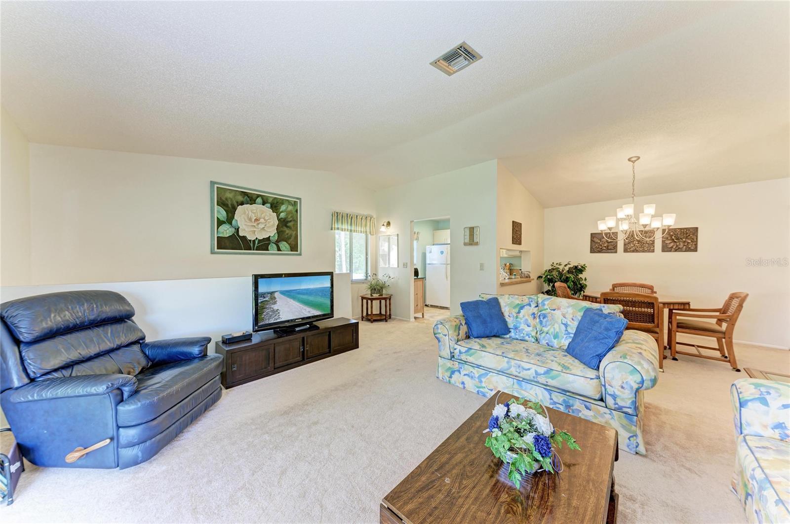 5685 GARDENS DRIVE 5685