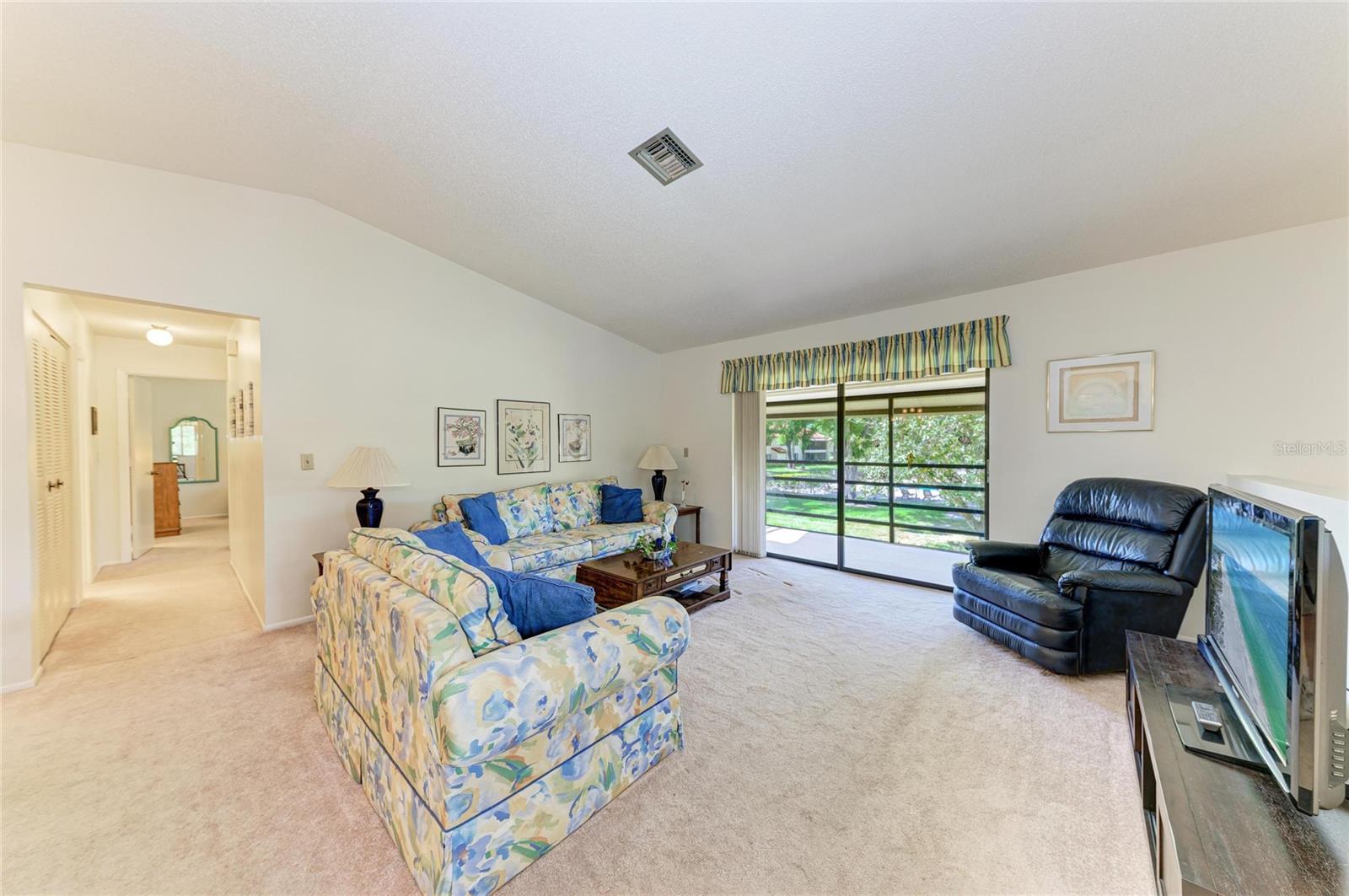 5685 GARDENS DRIVE 5685