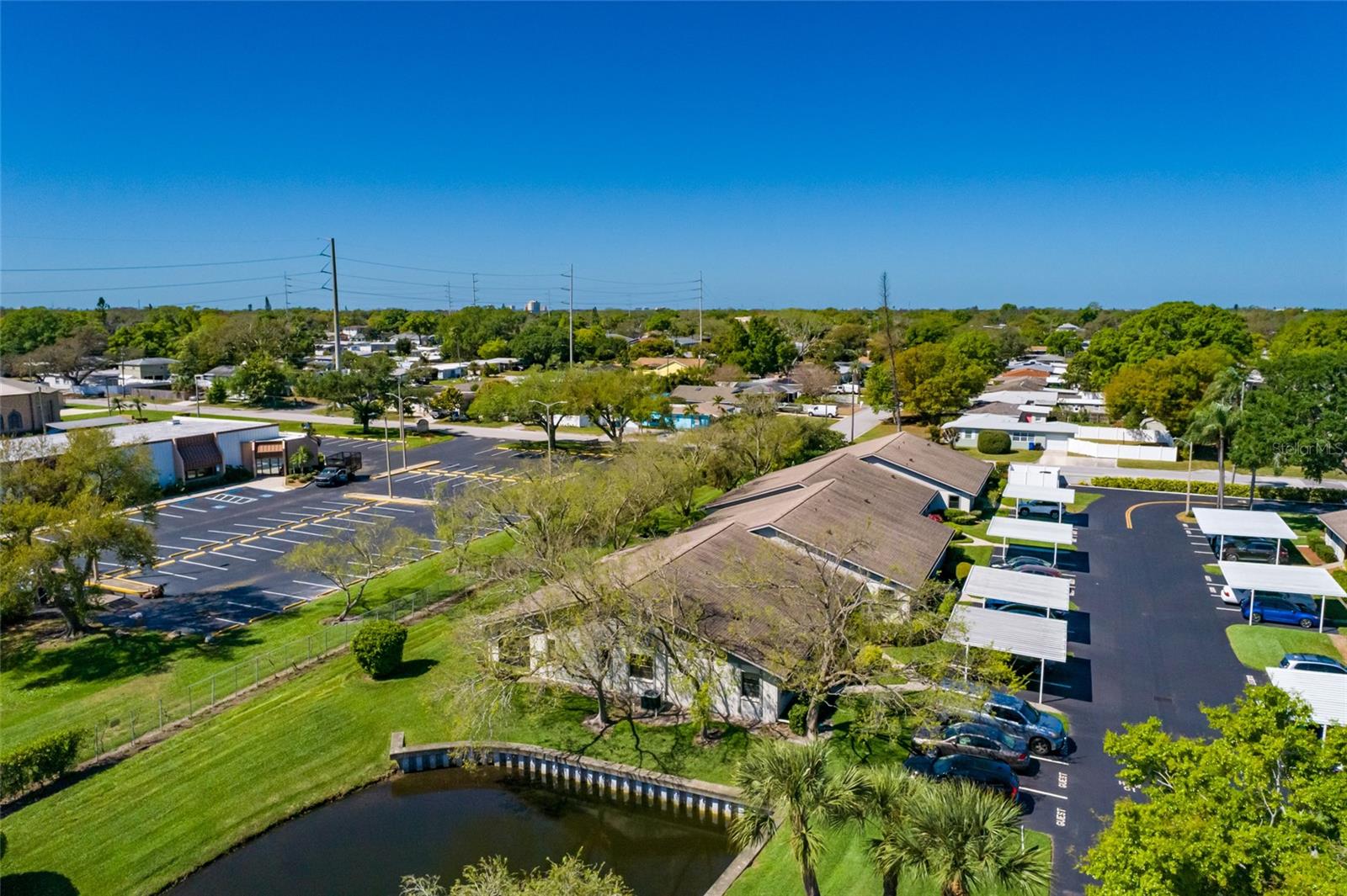 HARSHAW LAKE PARK CONDO - Residential