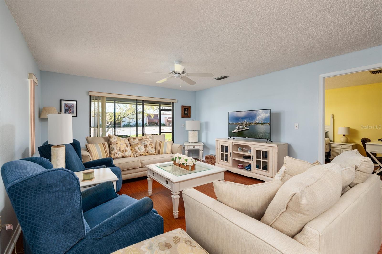 HARSHAW LAKE PARK CONDO - Residential