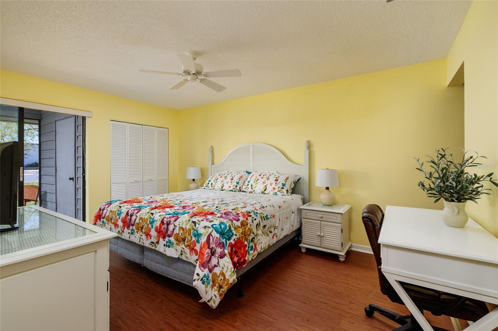 HARSHAW LAKE PARK CONDO - Residential