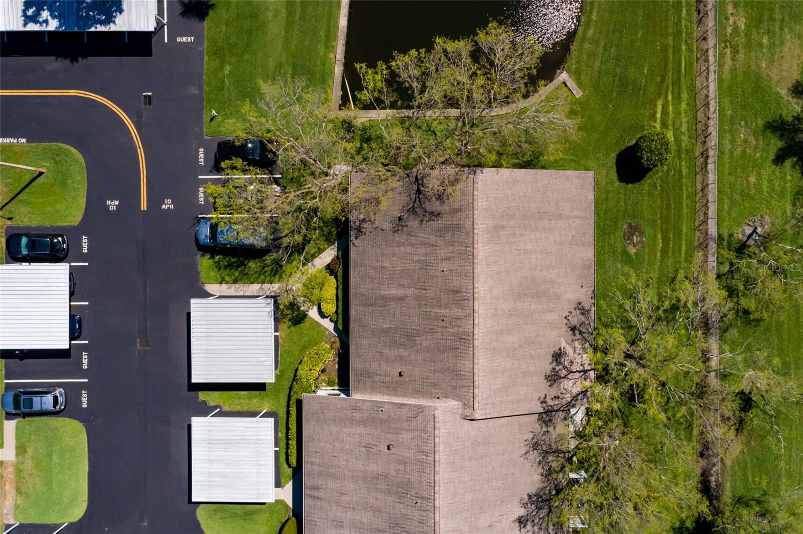 HARSHAW LAKE PARK CONDO - Residential