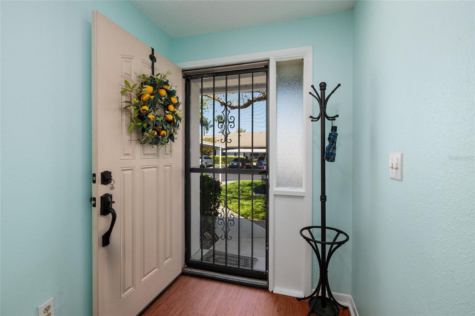 HARSHAW LAKE PARK CONDO - Residential