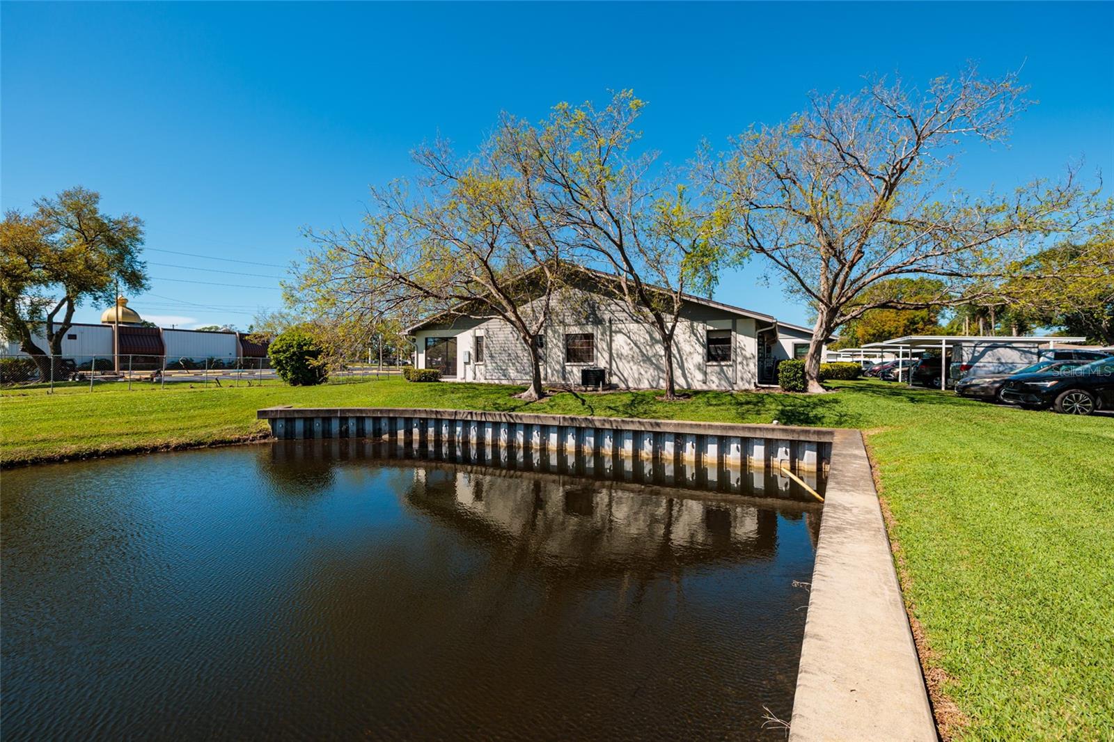 HARSHAW LAKE PARK CONDO - Residential