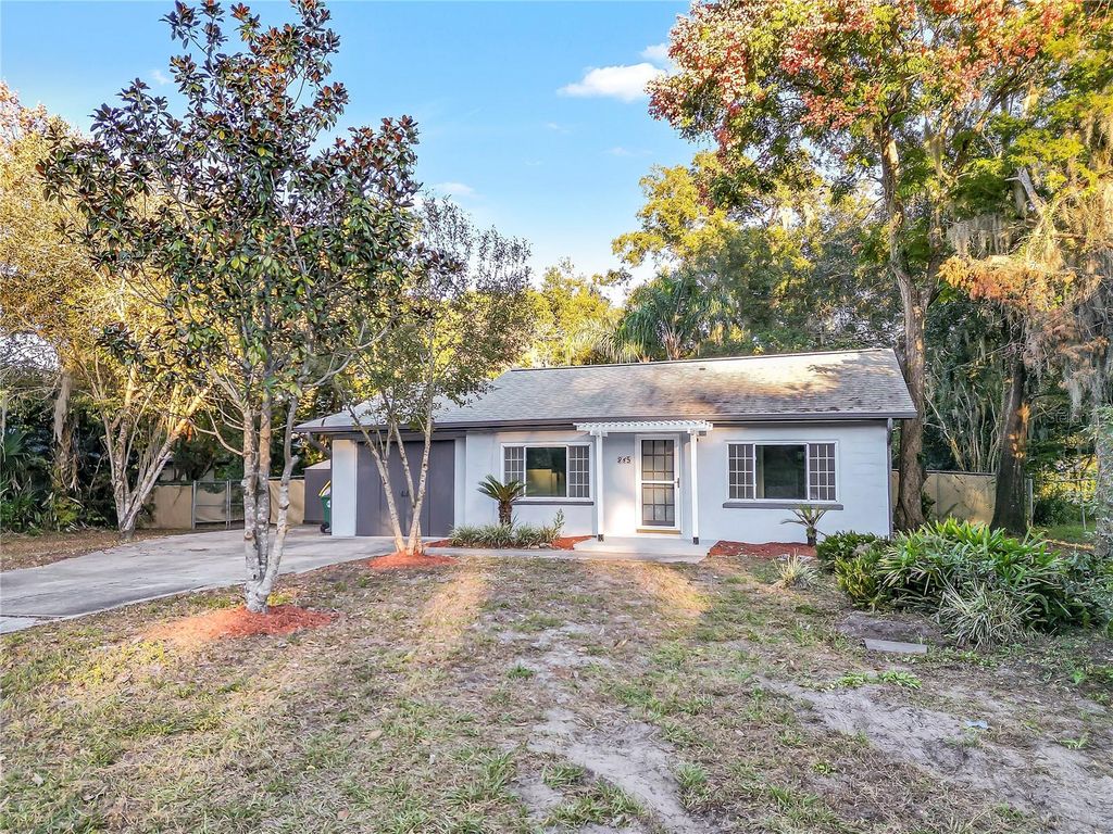Photo of 215 N Salisbury Avenue, Deland, FL 32720 (MLS # O6360342)