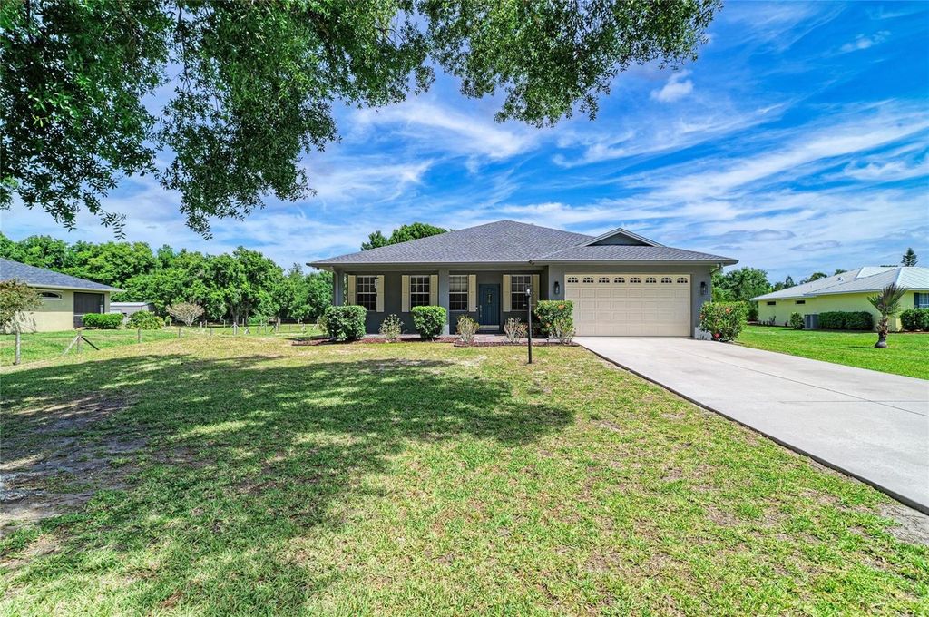 Photo of 12010 69th Street E, Parrish, FL 34219 (MLS # A4689877)