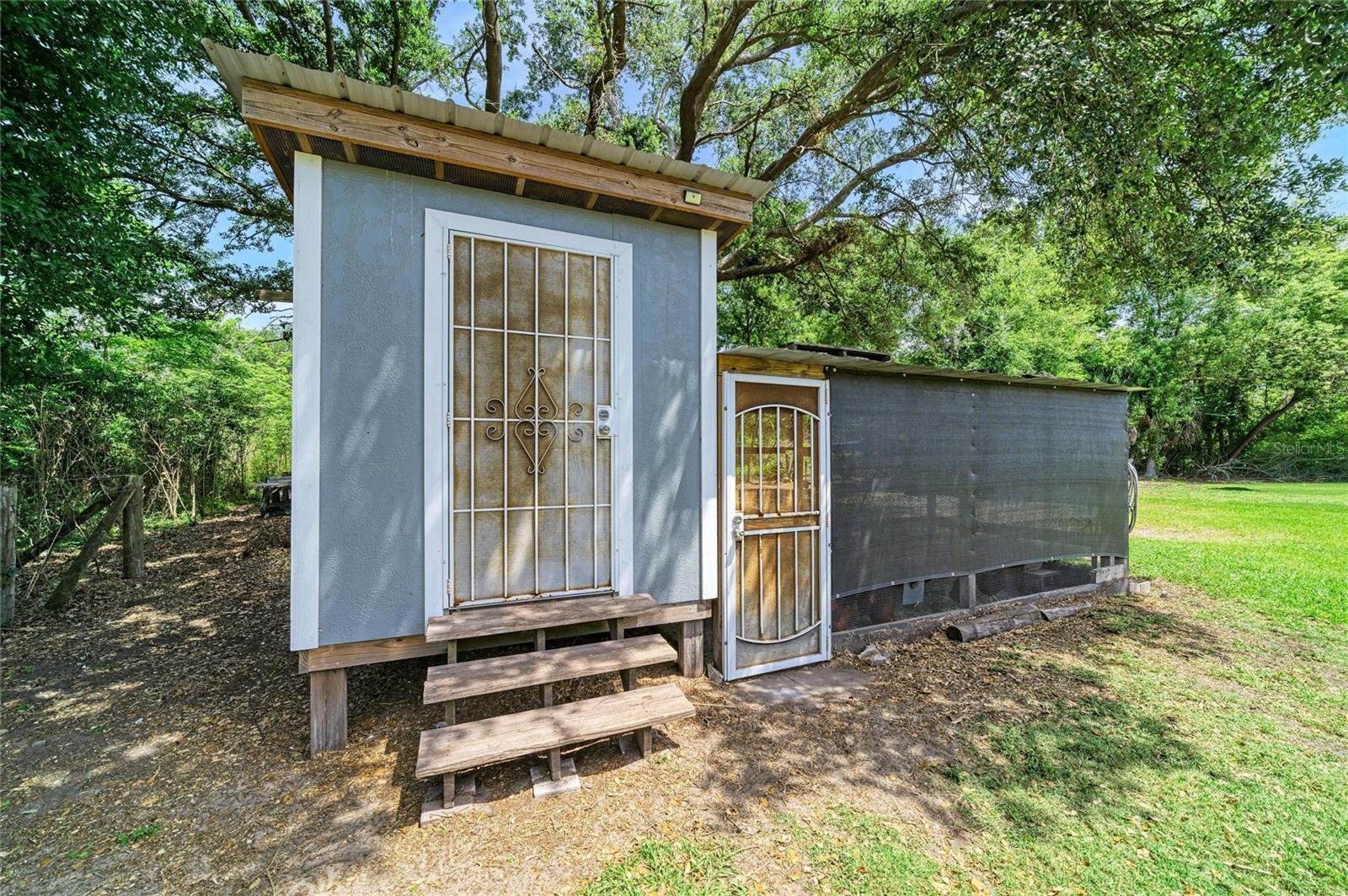 PLEASANT PLACES - Residential