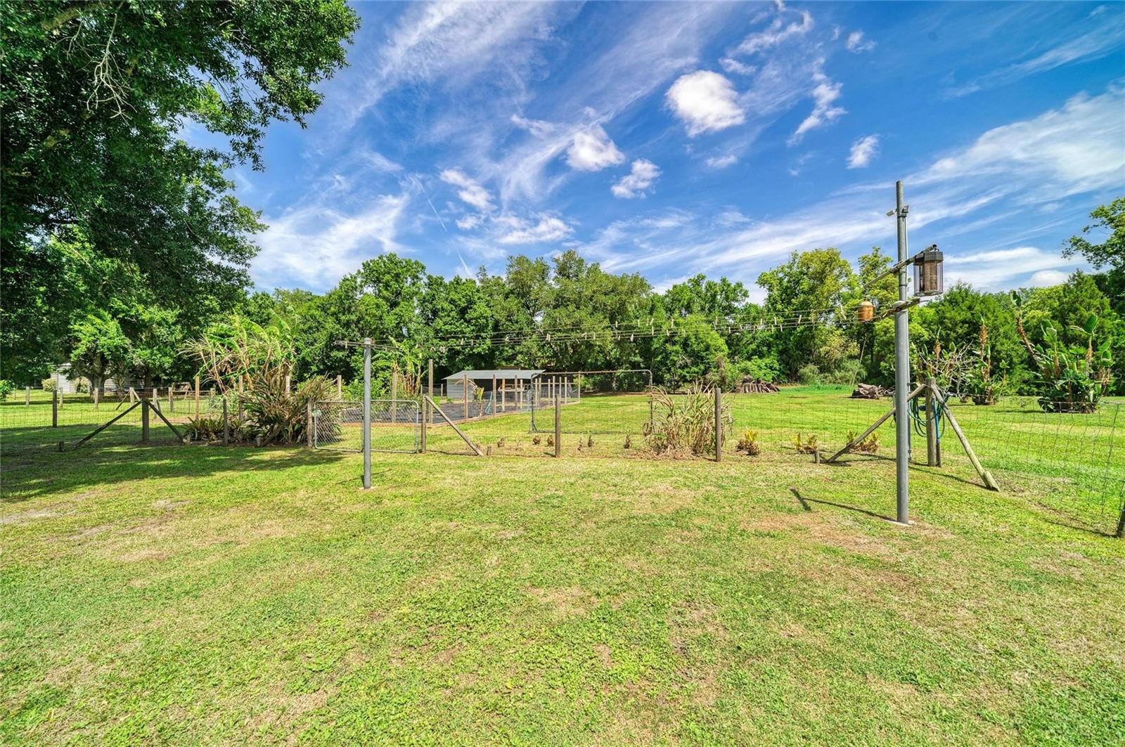 PLEASANT PLACES - Residential