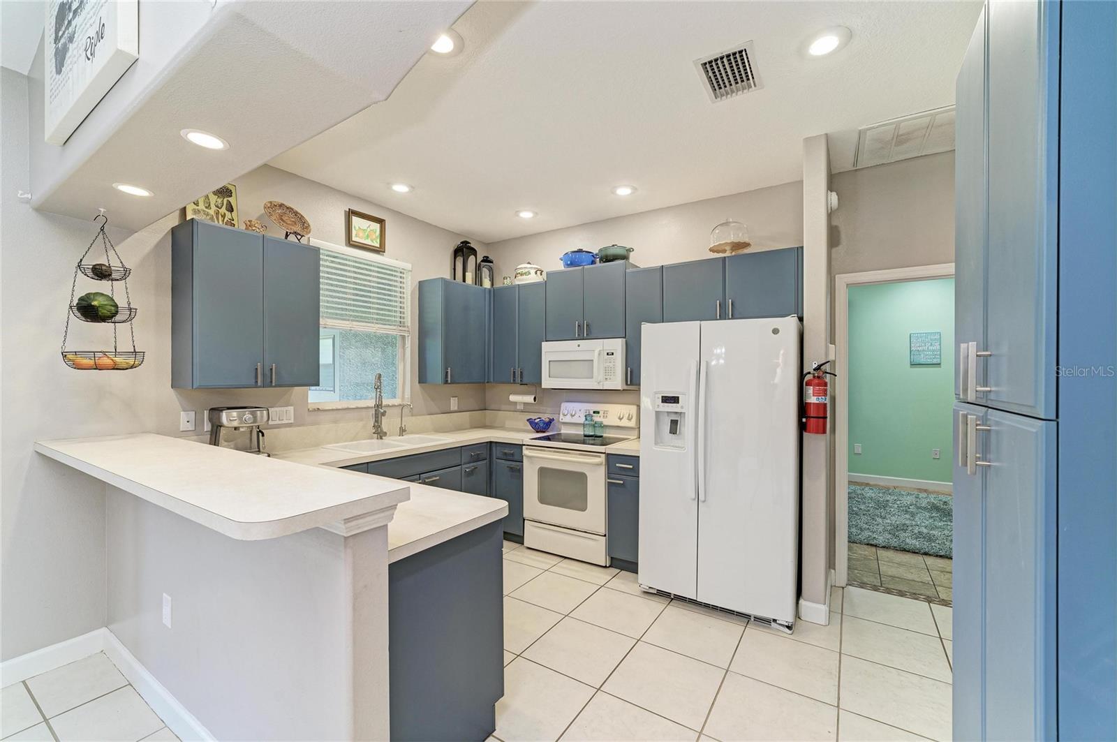 PLEASANT PLACES - Residential