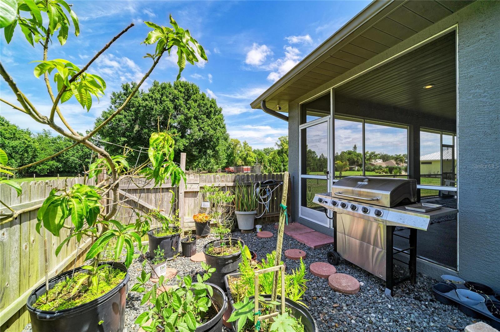 PLEASANT PLACES - Residential