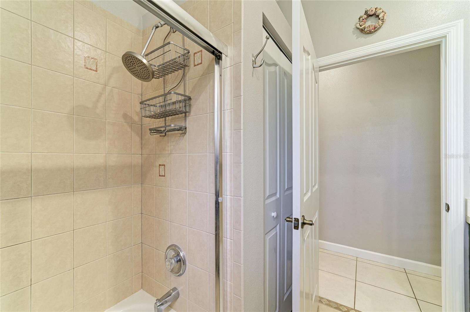 PLEASANT PLACES - Residential