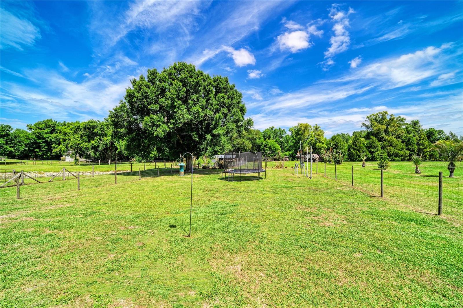 PLEASANT PLACES - Residential