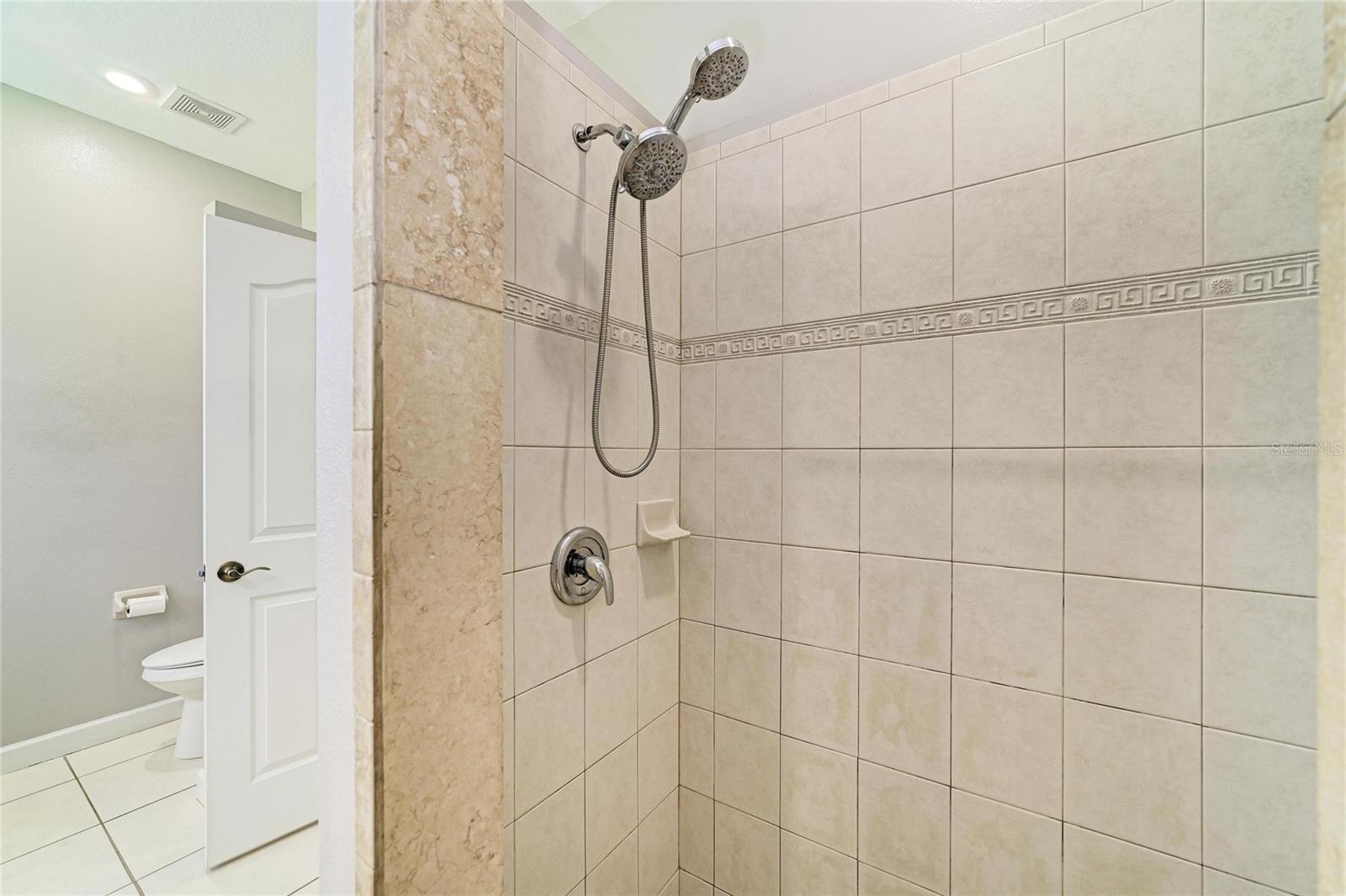 PLEASANT PLACES - Residential