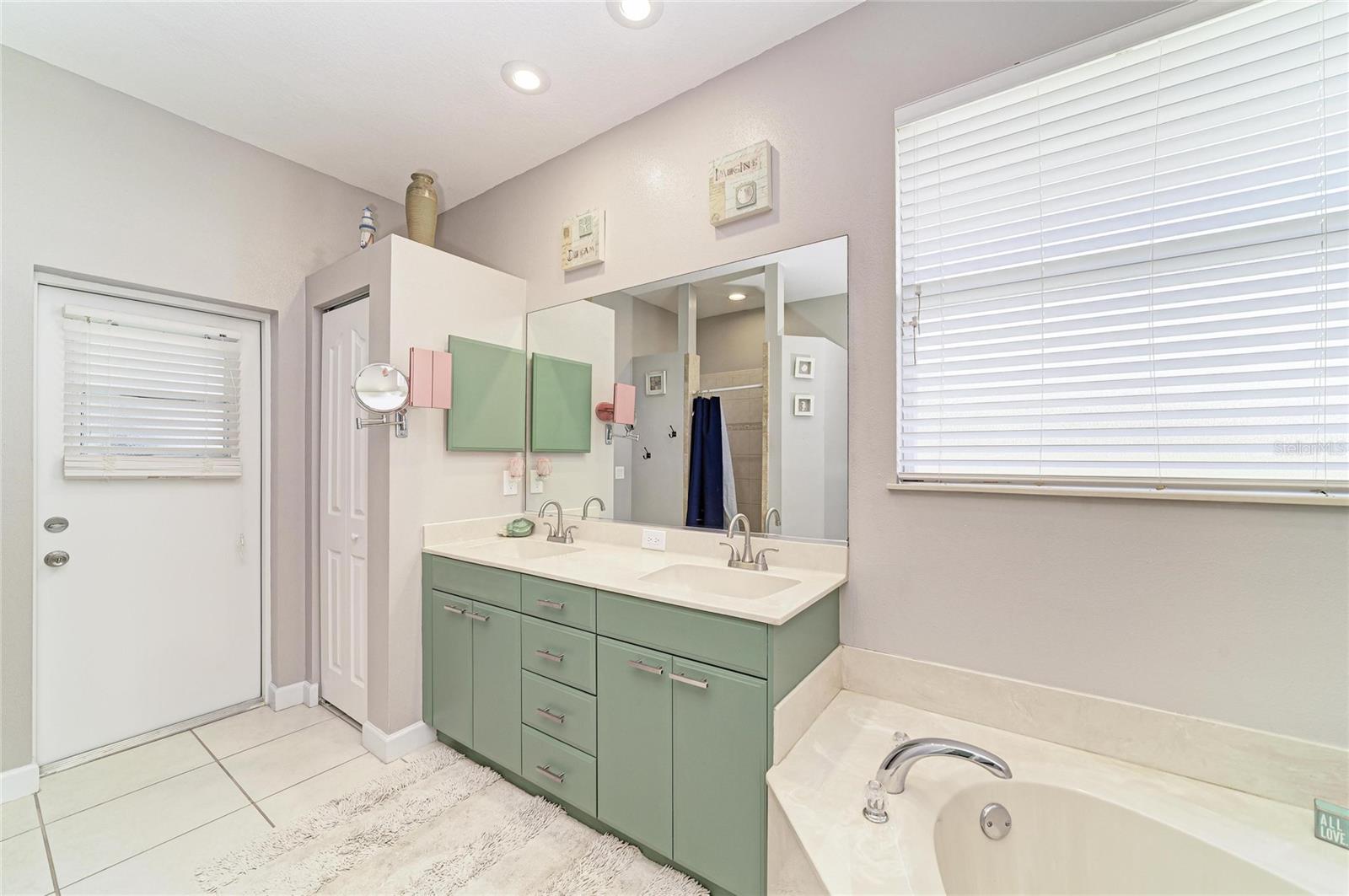 PLEASANT PLACES - Residential