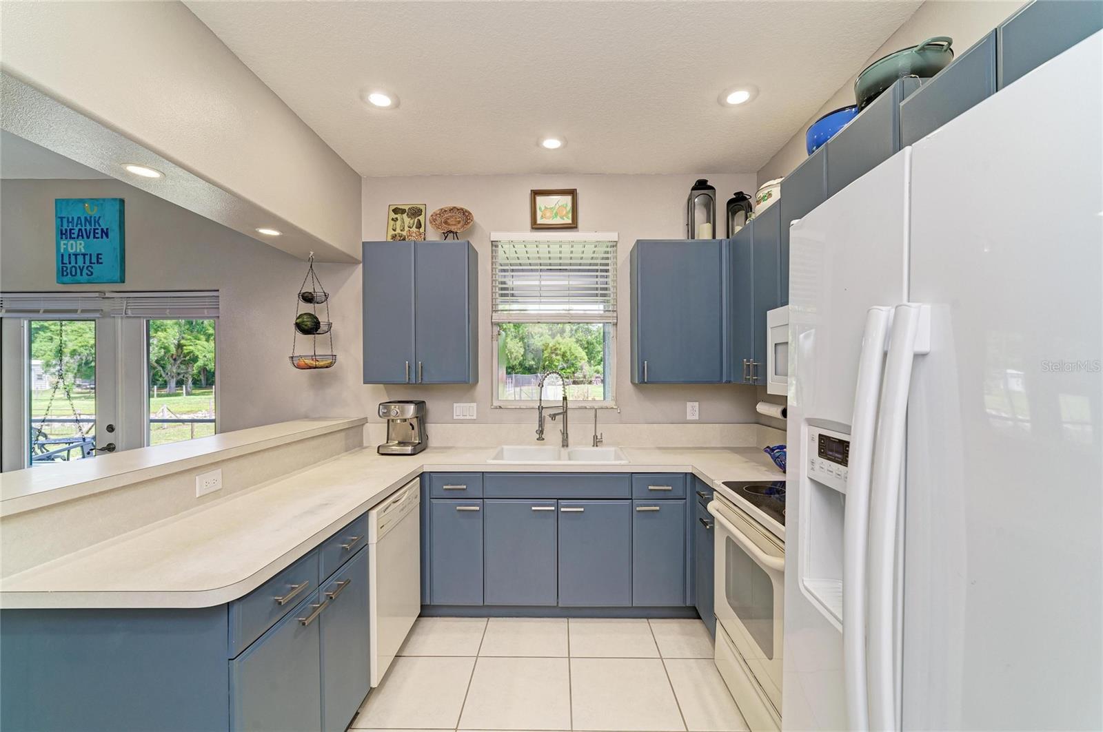 PLEASANT PLACES - Residential