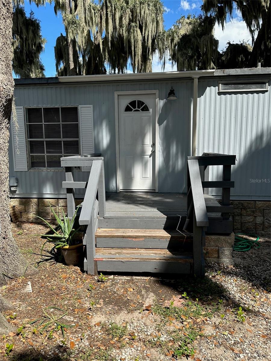 17110 LIVE OAK LANE