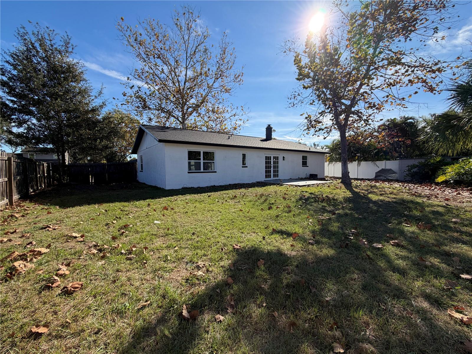 A REP OF LAS BRISAS & LAS - Residential Lease