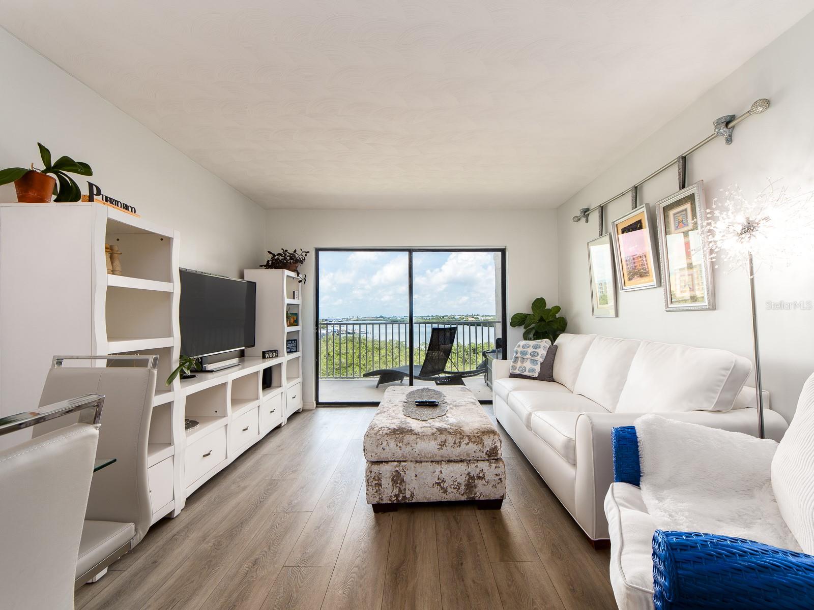 19451 GULF BOULEVARD 404