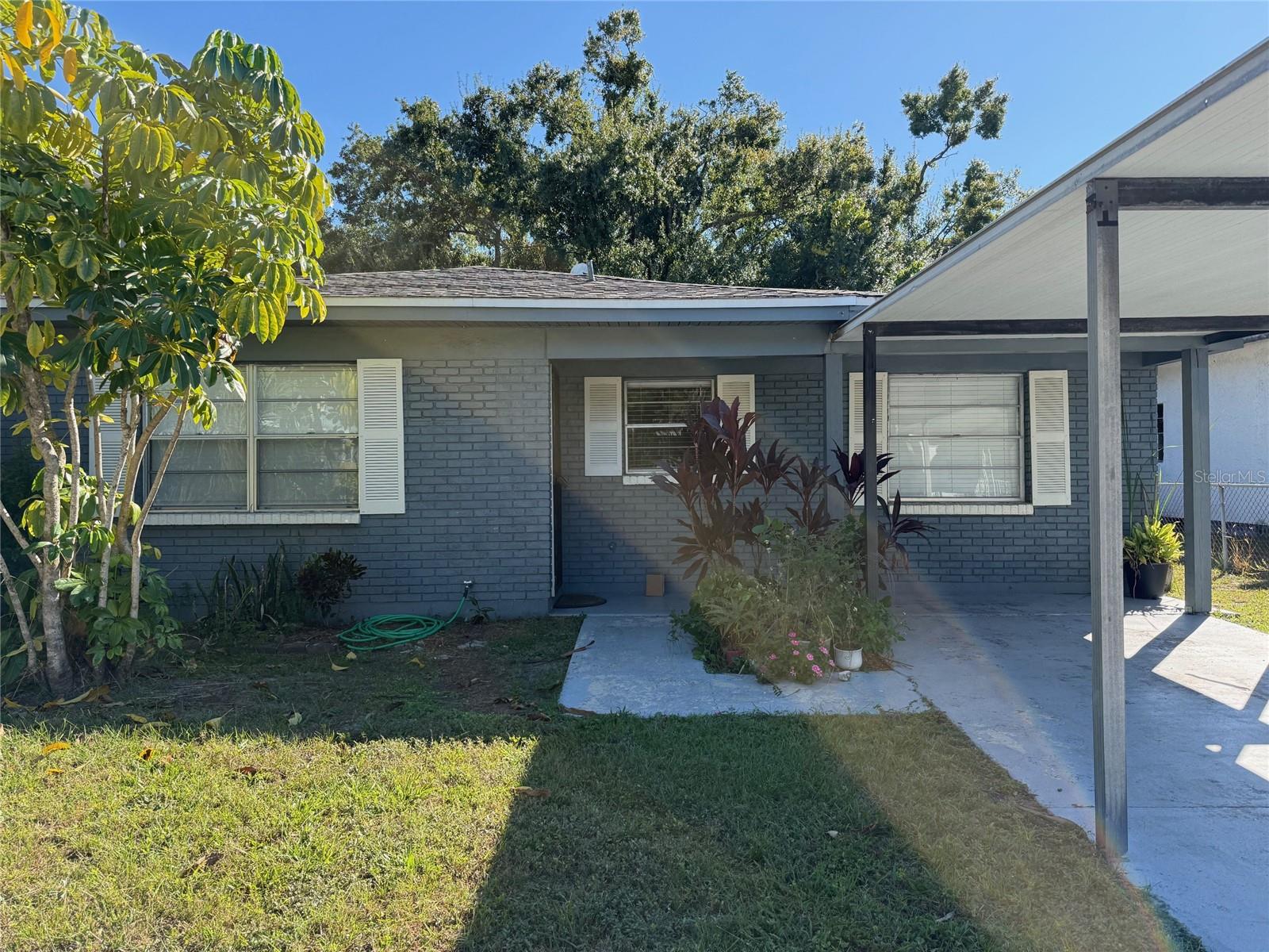 EL CERRO - Residential Lease