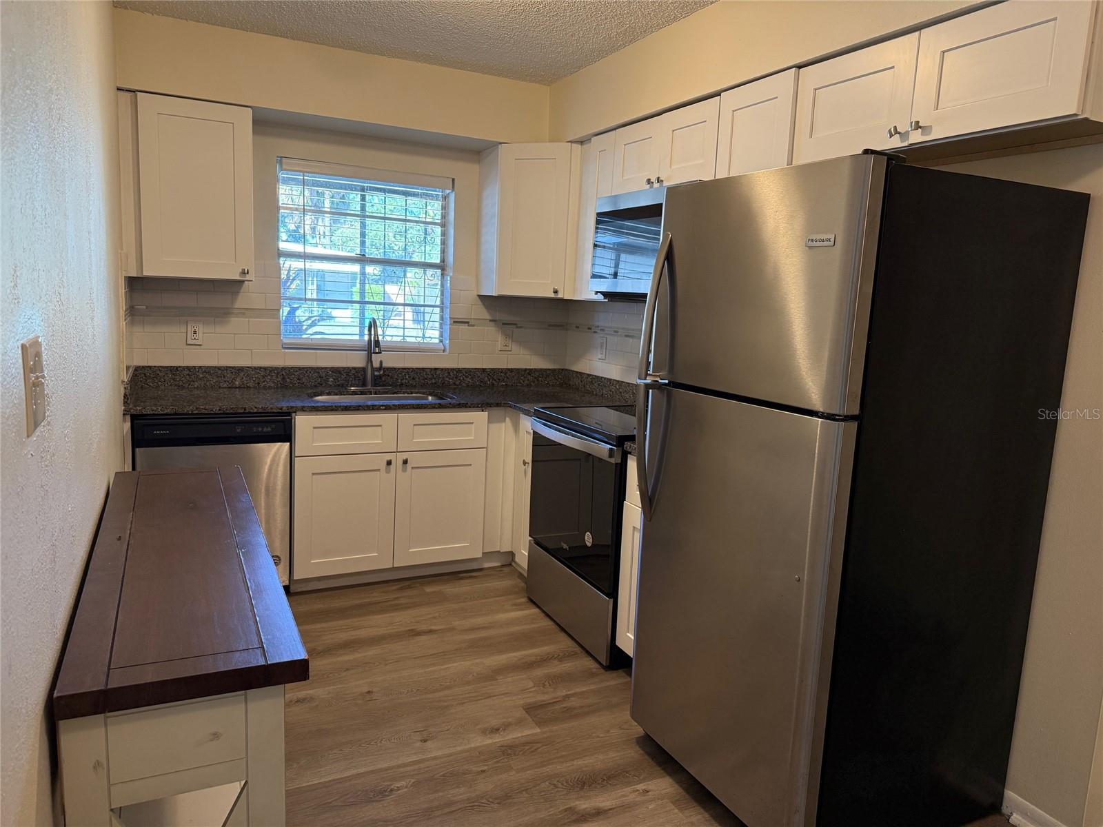 EL CERRO - Residential Lease