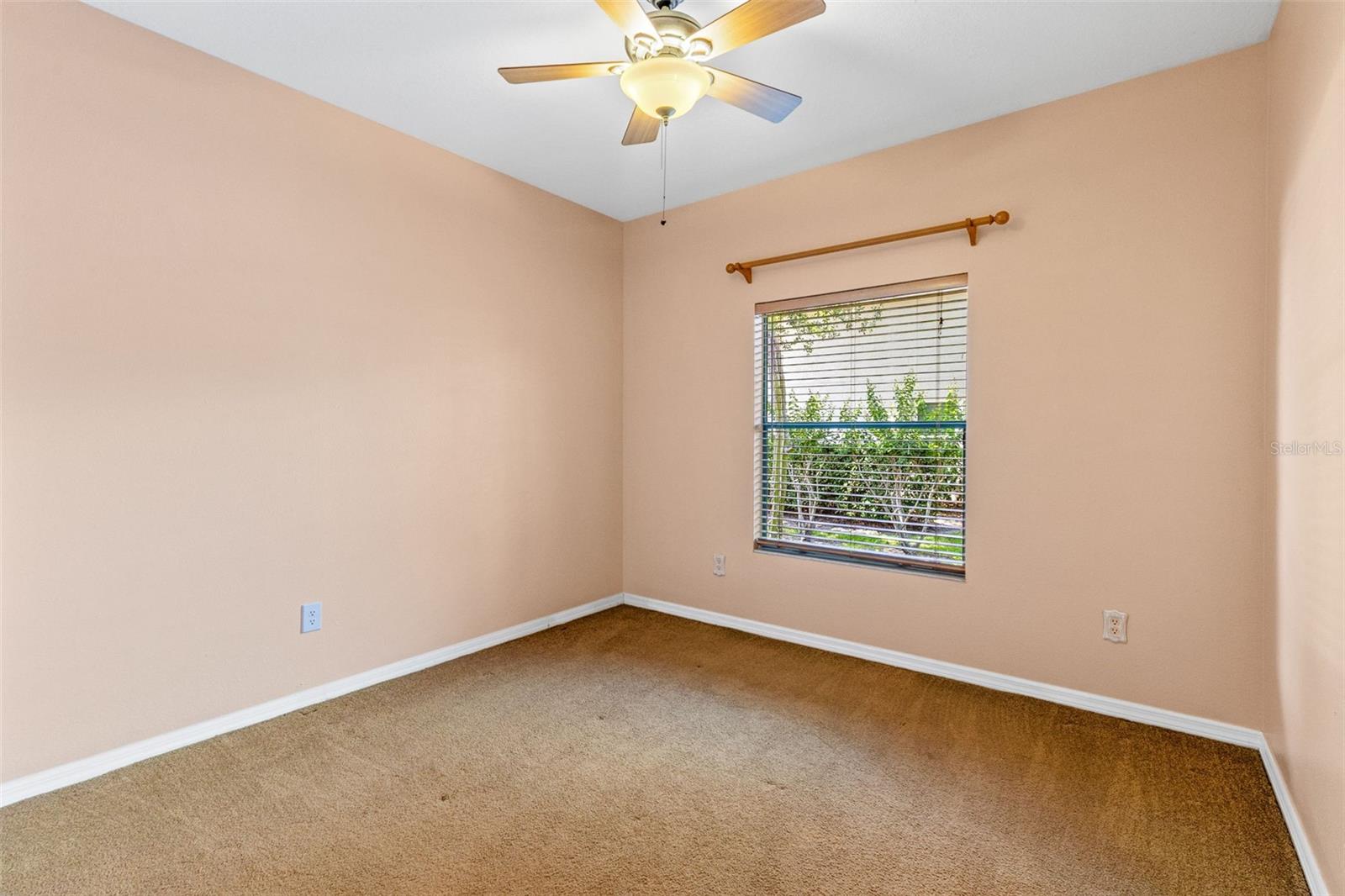 OAK LEAF - Residential