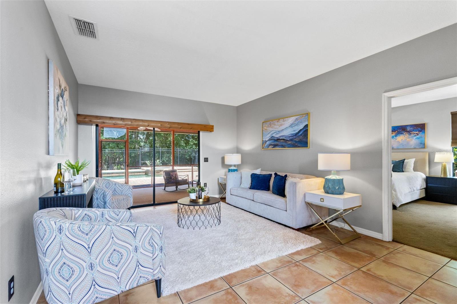 OAK LEAF - Residential