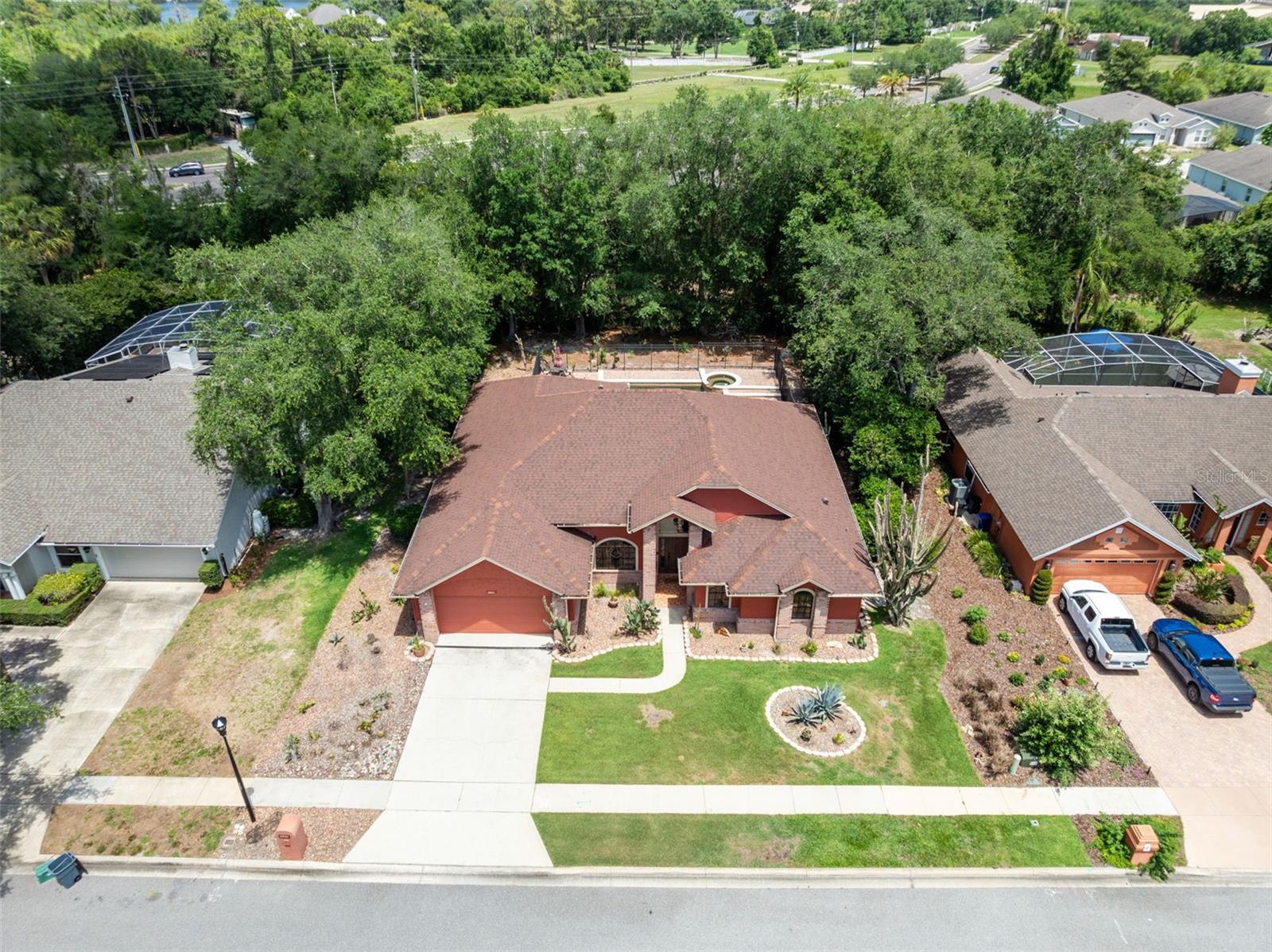 OAK LEAF - Residential