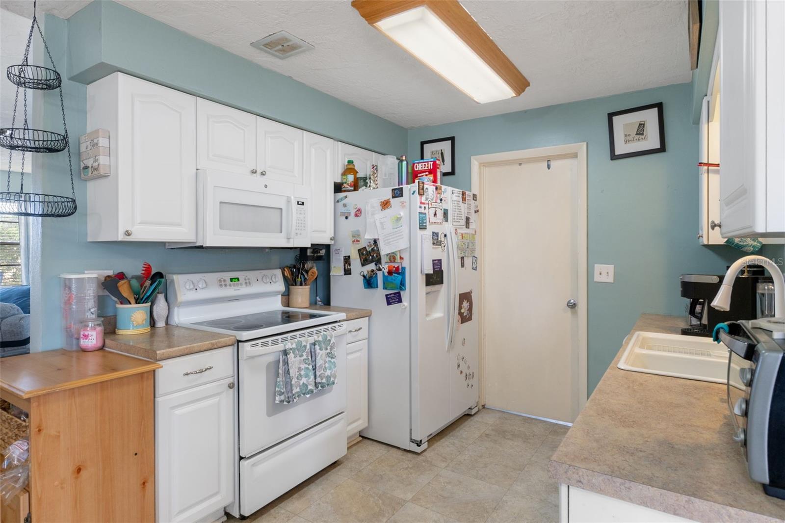 BEVERLY HILLS UNIT 05 - Residential