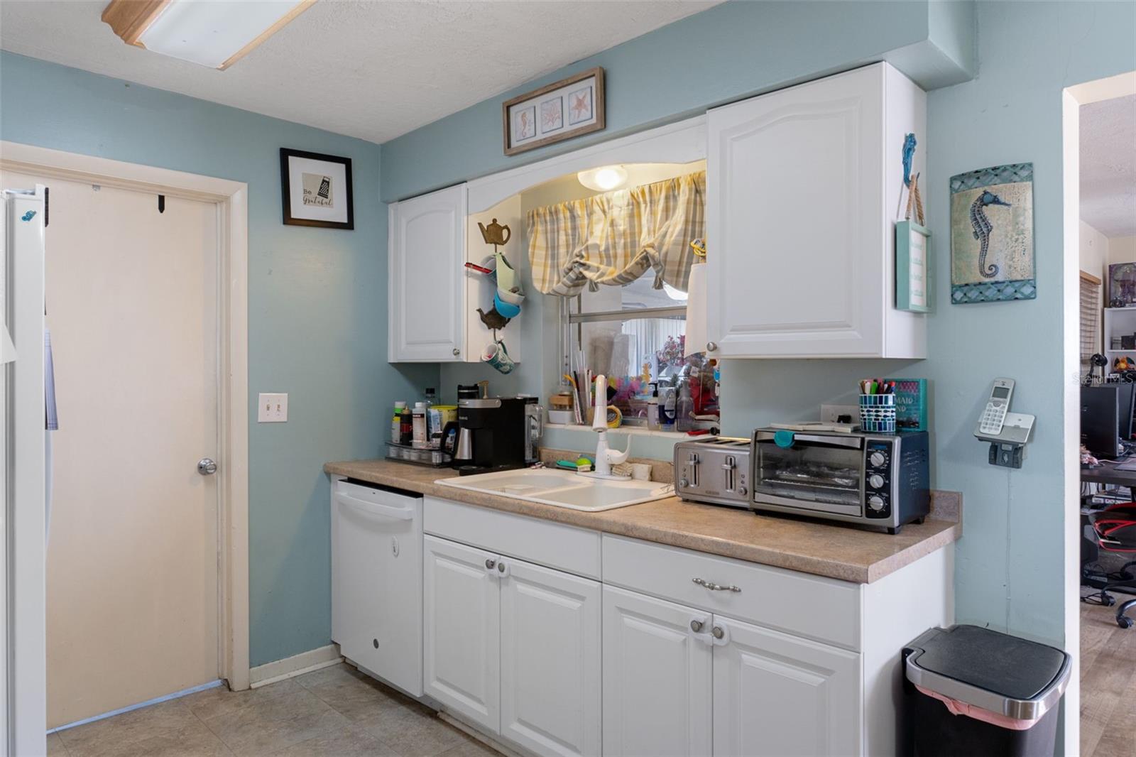 BEVERLY HILLS UNIT 05 - Residential