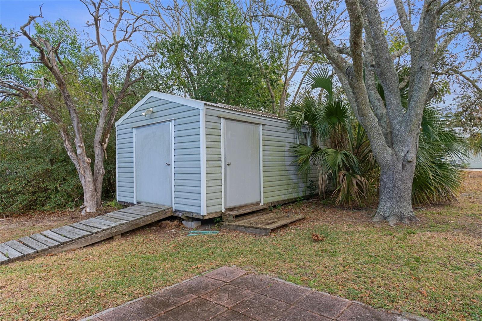 BEVERLY HILLS UNIT 05 - Residential