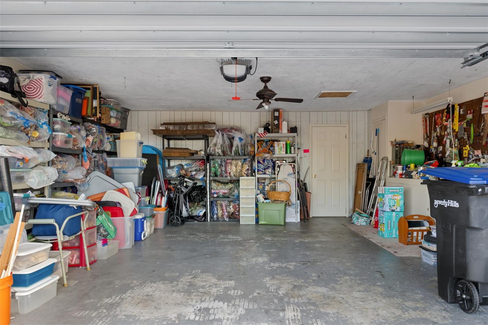 BEVERLY HILLS UNIT 05 - Residential