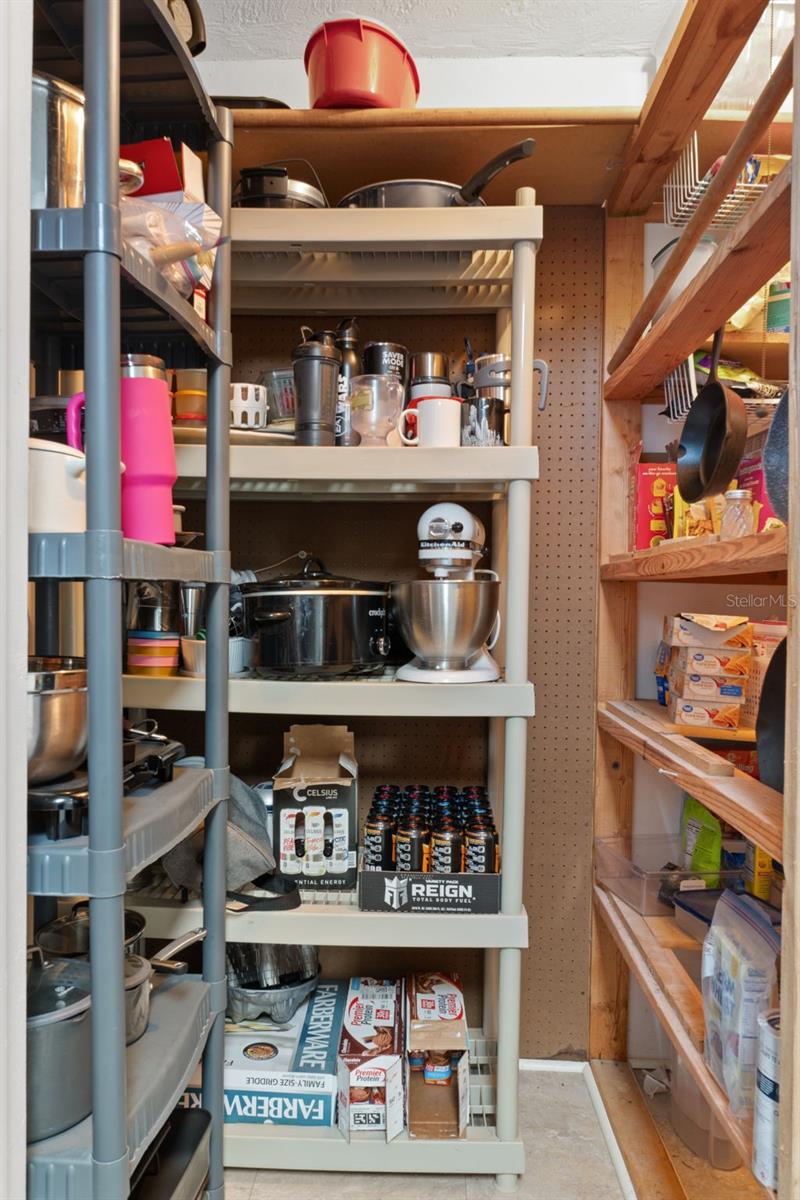 BEVERLY HILLS UNIT 05 - Residential