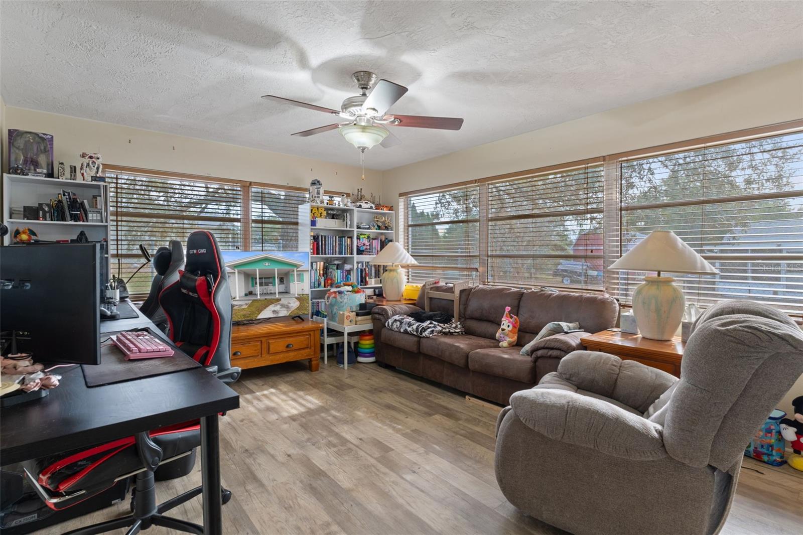 BEVERLY HILLS UNIT 05 - Residential