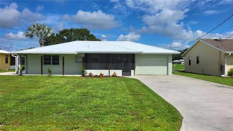 Photo of 1114 Lisa Lane, Okeechobee, FL 34974 (MLS # OK225613) Photo of 1114 Lisa Lane, Okeechobee, FL 34974 (MLS # OK225613)