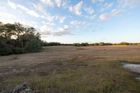 Tiny photo for 993 Cr 722, Webster, FL 33597 (MLS # G5093805)