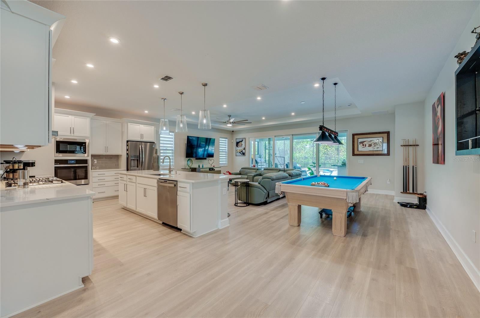 Casas a venda 3 - Jen Dantas 1254 VENICE COURT