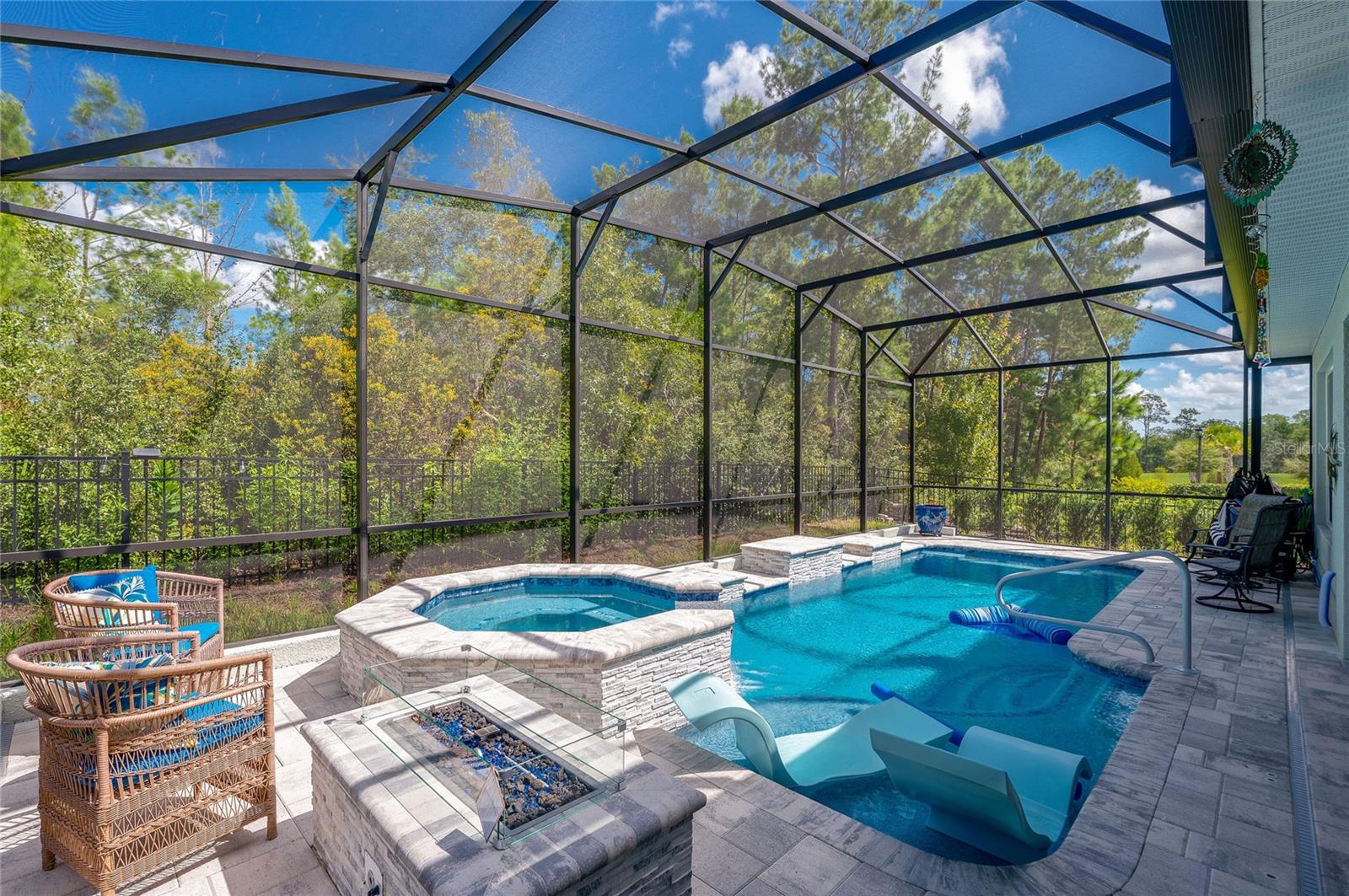 Casas a venda 4 - Jen Dantas 1254 VENICE COURT