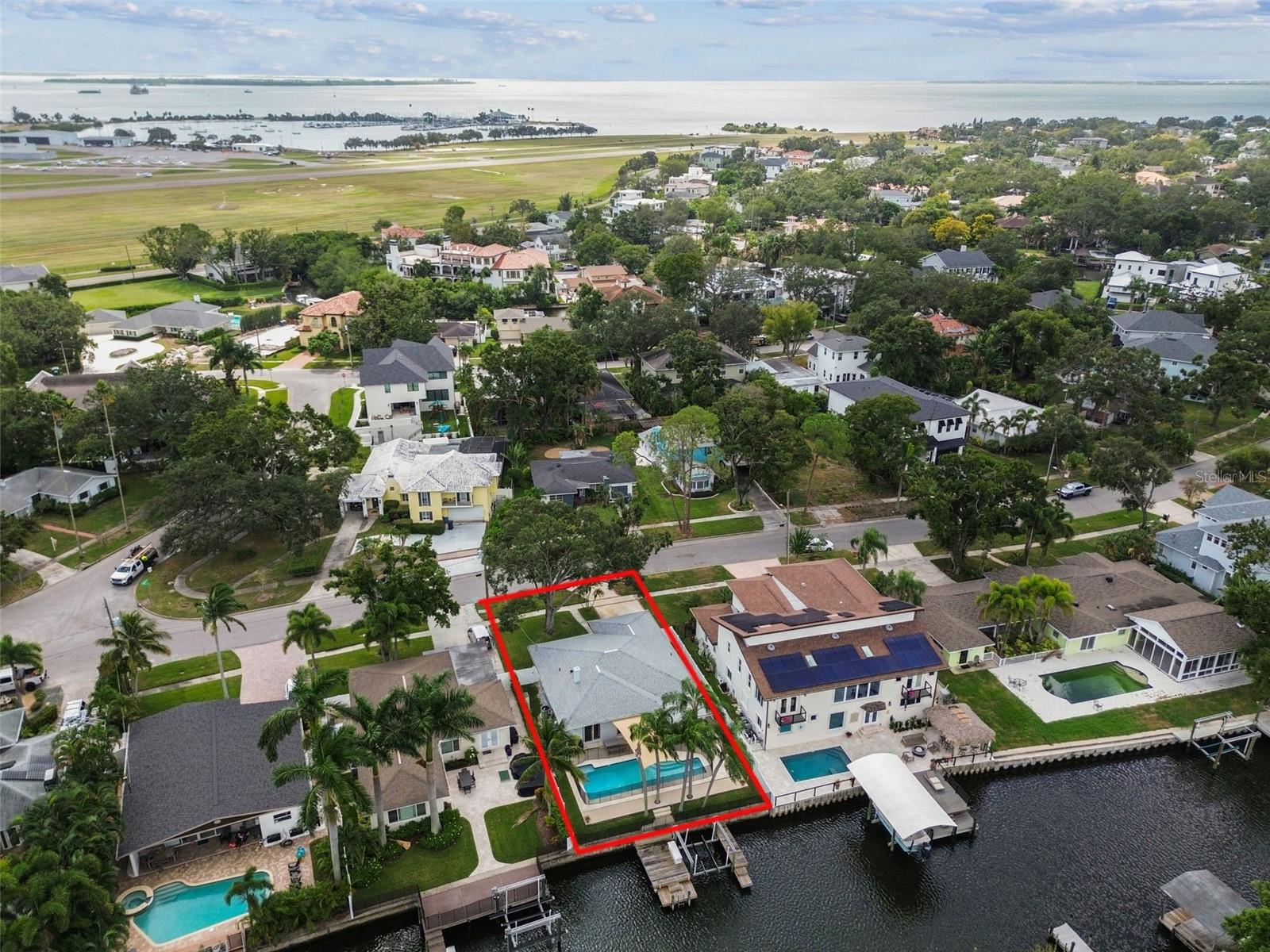 DAVIS ISLANDS PB10 PG52 TO 57 - Residential
