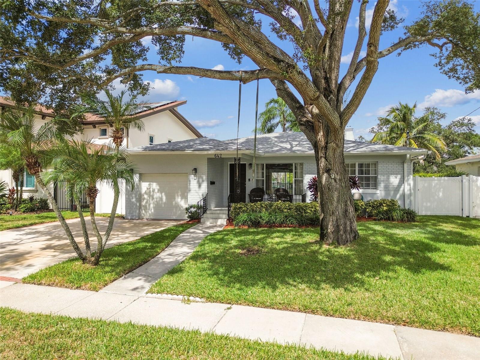 DAVIS ISLANDS PB10 PG52 TO 57 - Residential