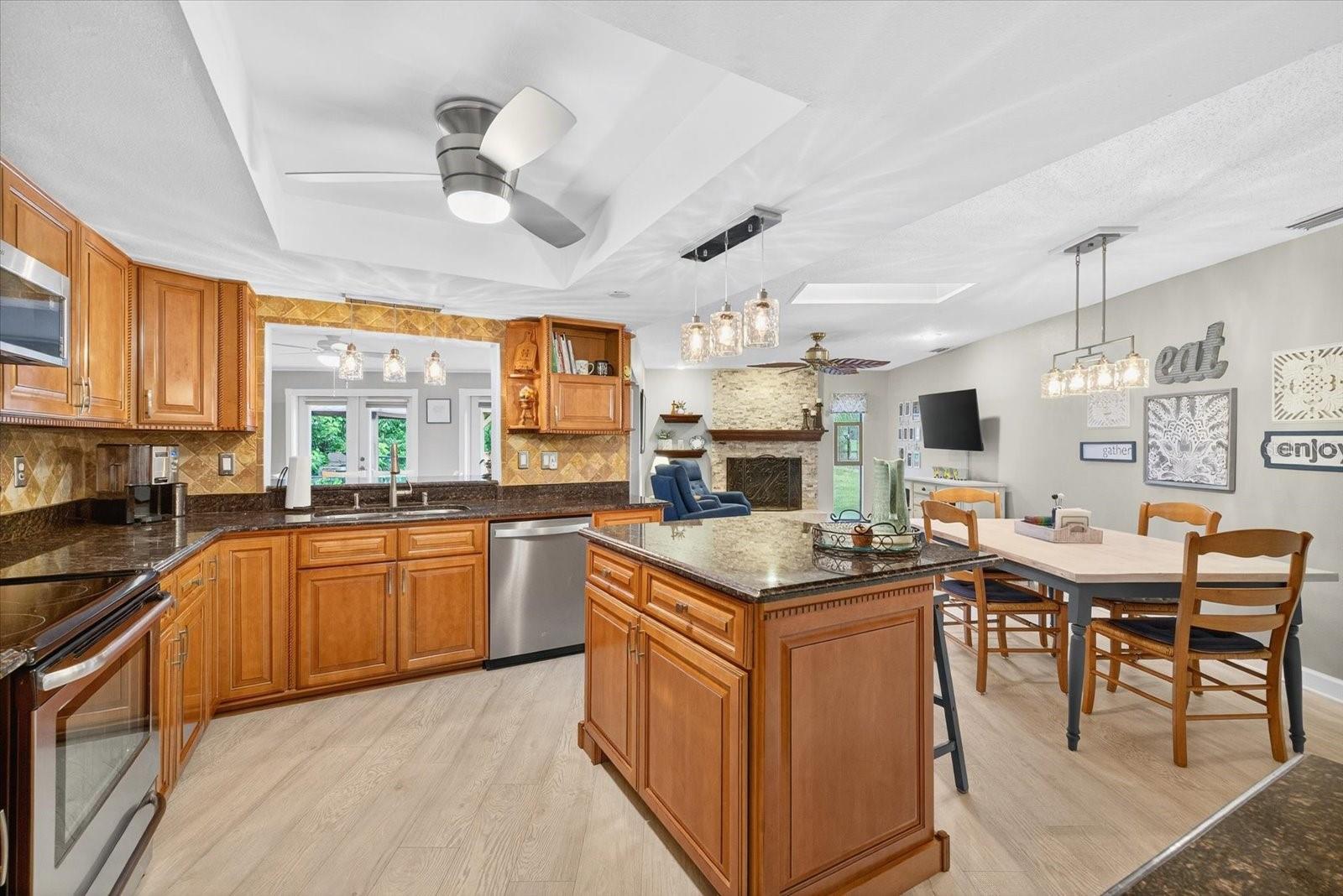 WESTLAKE VILLAGE - Residential