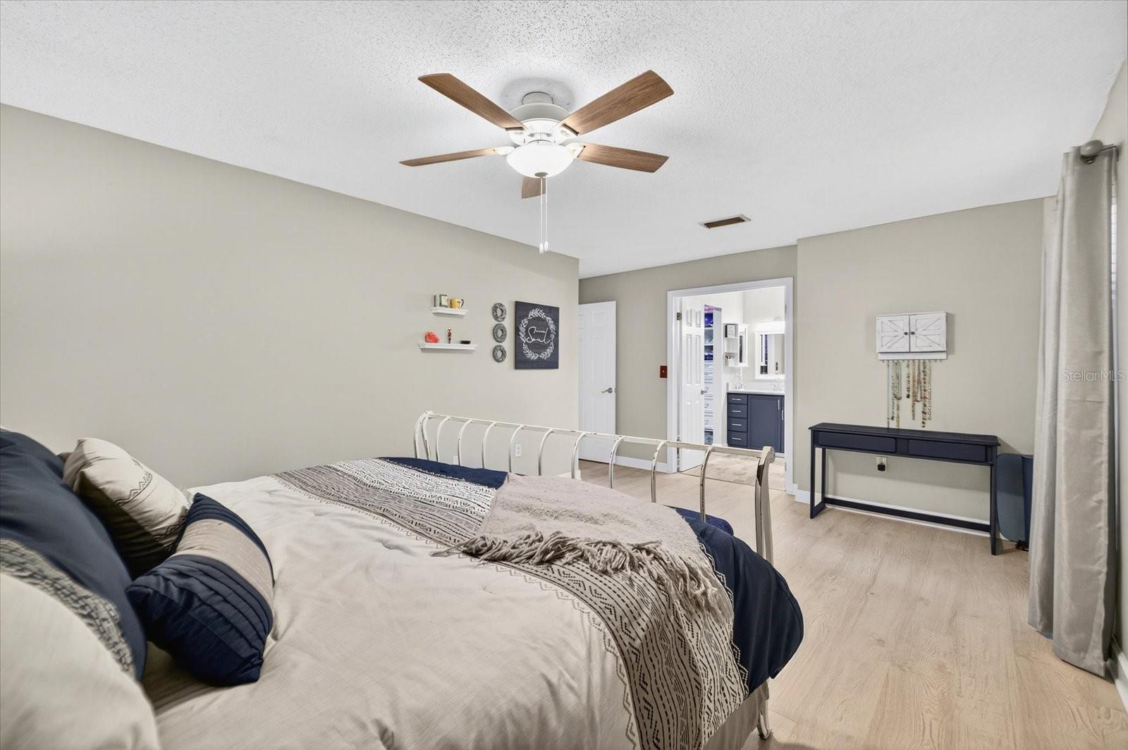 WESTLAKE VILLAGE - Residential